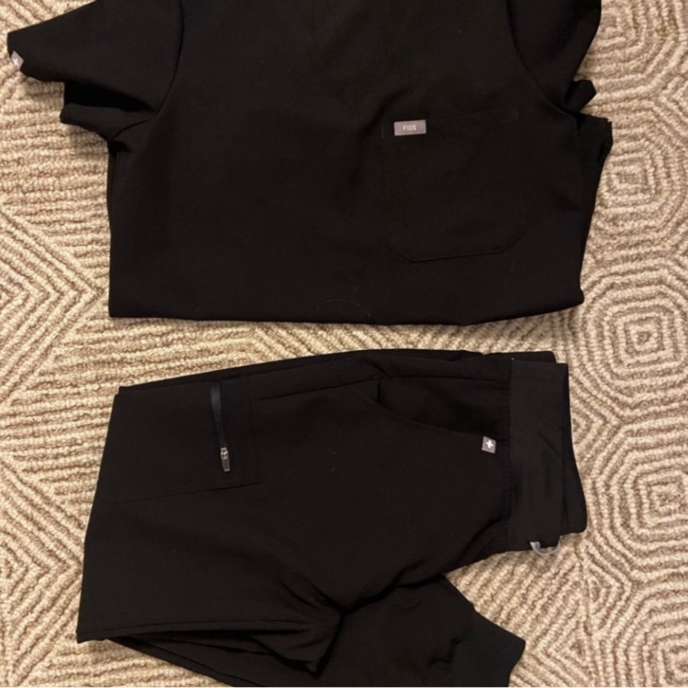 Excellent condition. small top and  small bottom